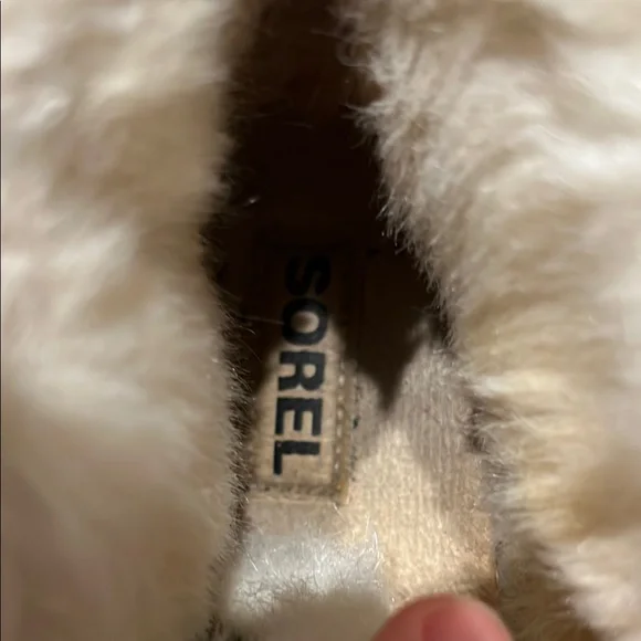 Sorel Cozy Brown and Gray Fur-Lined slippers - Picture 2 of 6